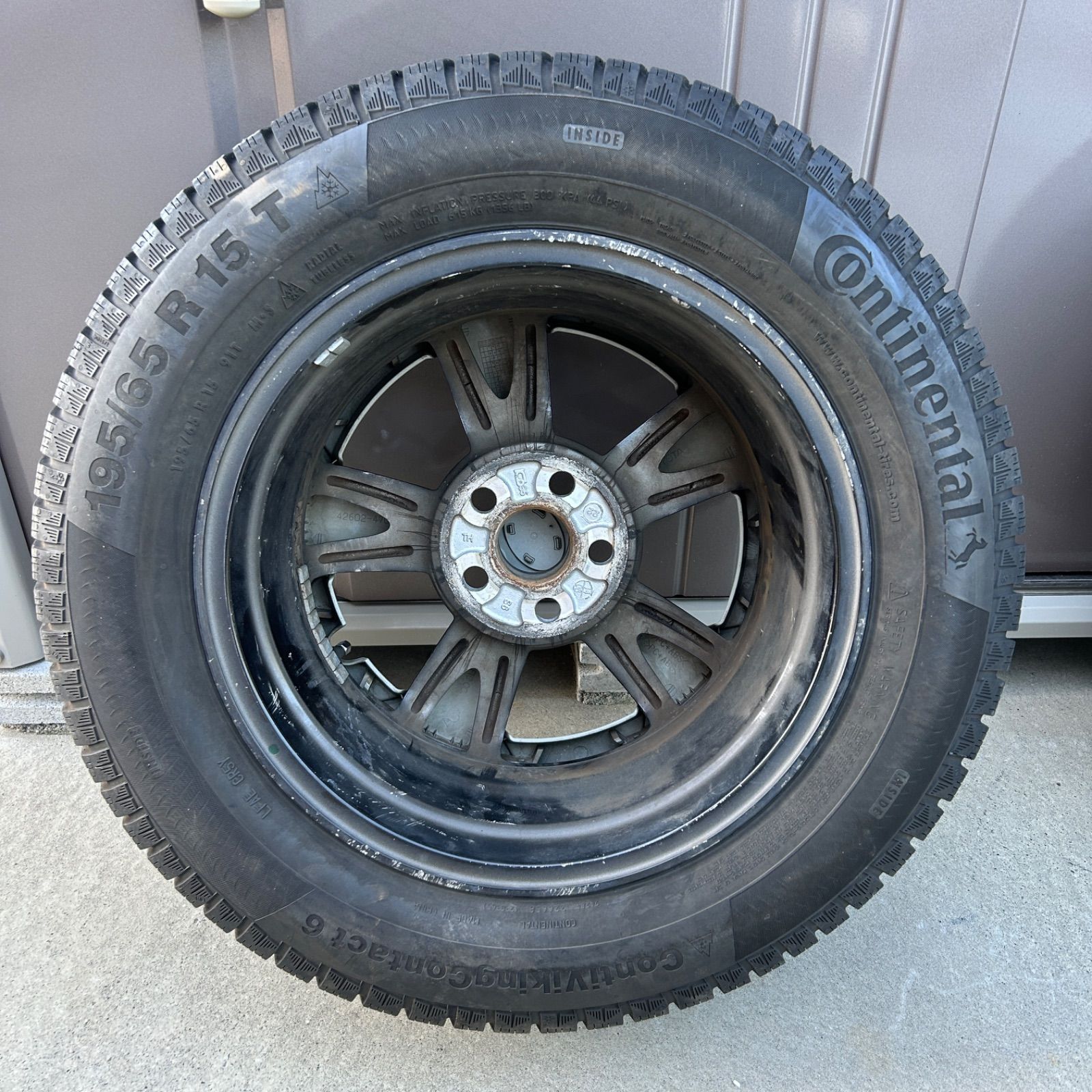  愛知県愛西市 30 プリウス 15インチ アルミホイル 4本セット 195 65 R 15 Continental コンチネンタル Conti Viking Contact 6 スタッドレスタイヤ 車 ラクルモーター館 15インチ タイヤ ホイールセット