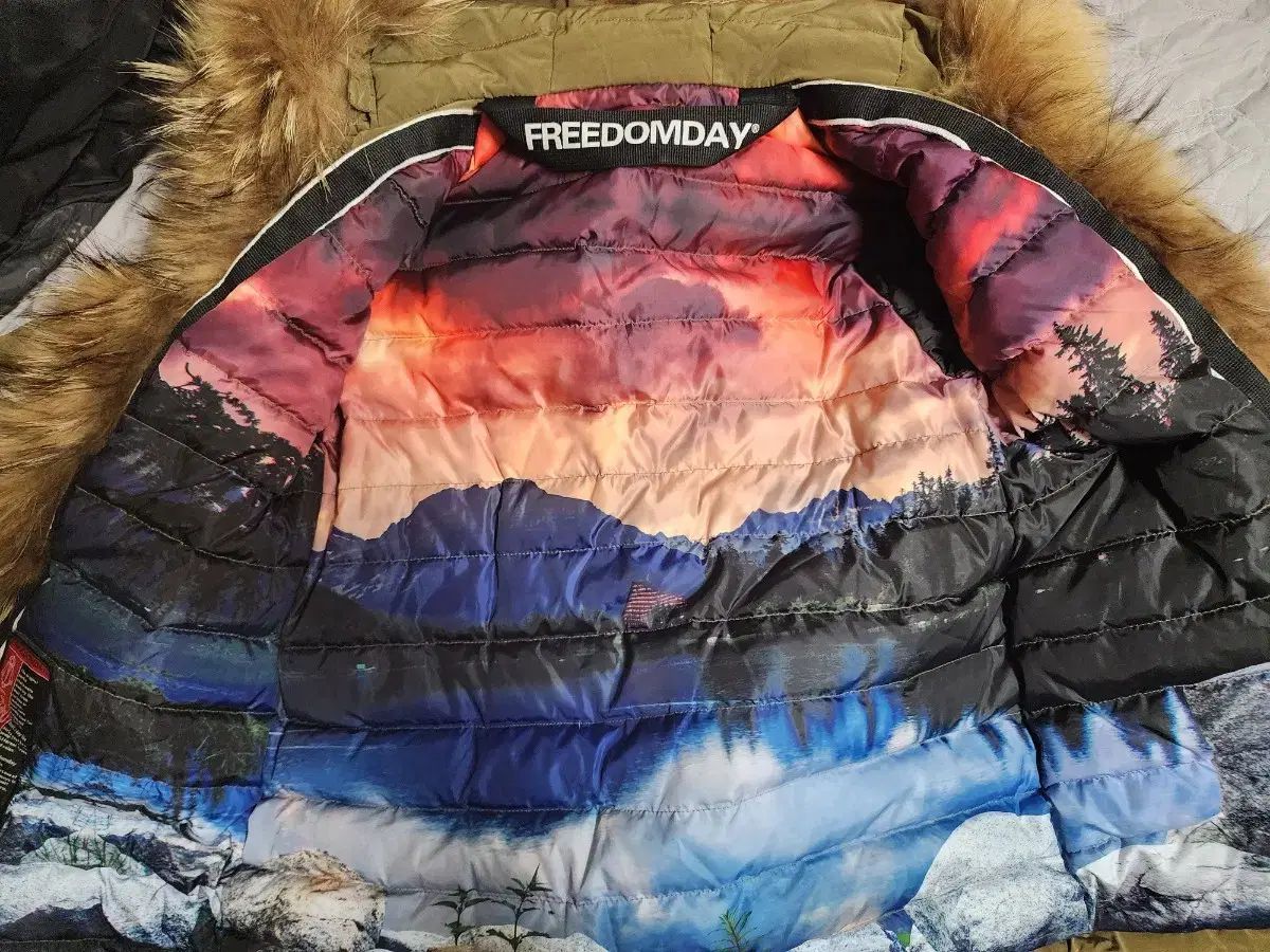 衣類 DOM DAY キッズ ダウン 6-8歳