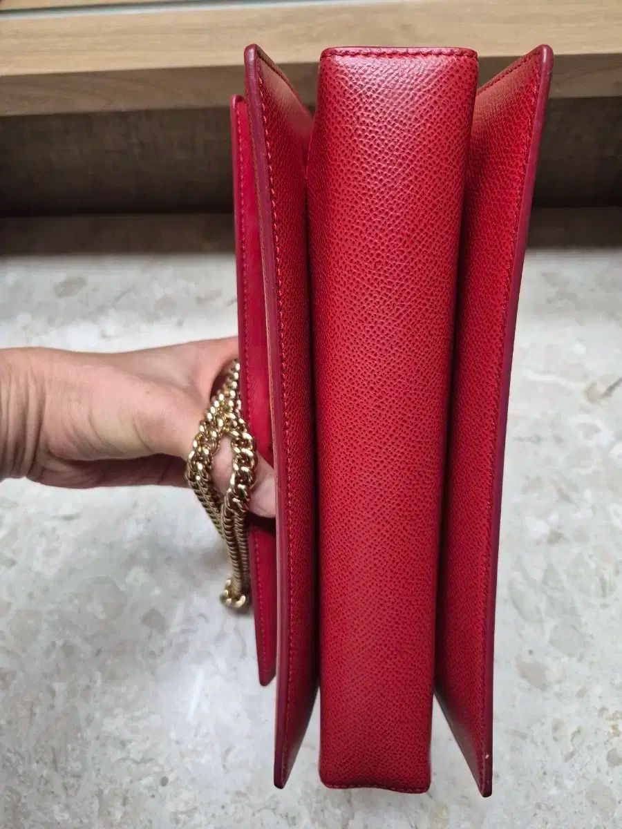  フェラガモ ジニヴァラ フラップバッグ ミディアム メッセンジャーバッグ ショルダーバッグ