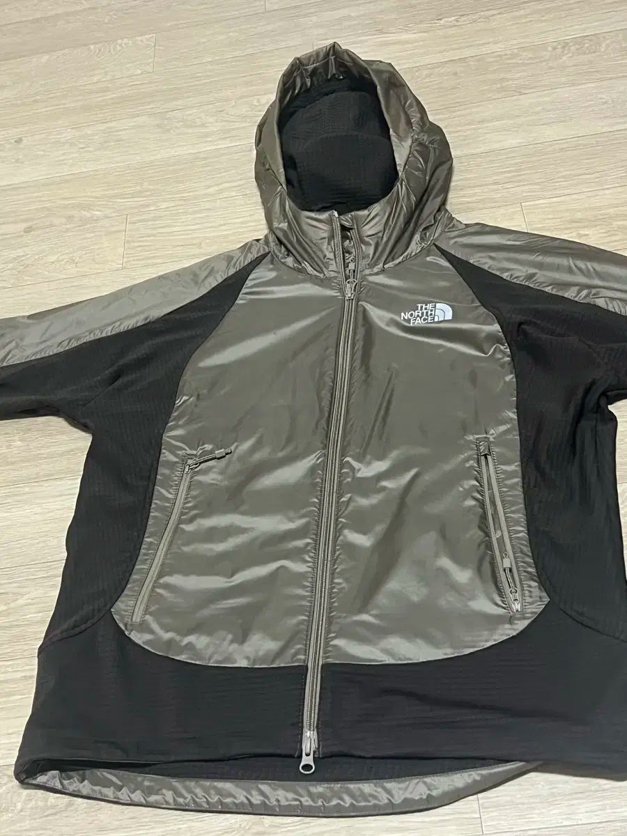 THE NORTH FACE ザノースフェイス ウィンドブレーカー ジャケット グレー ブラック
