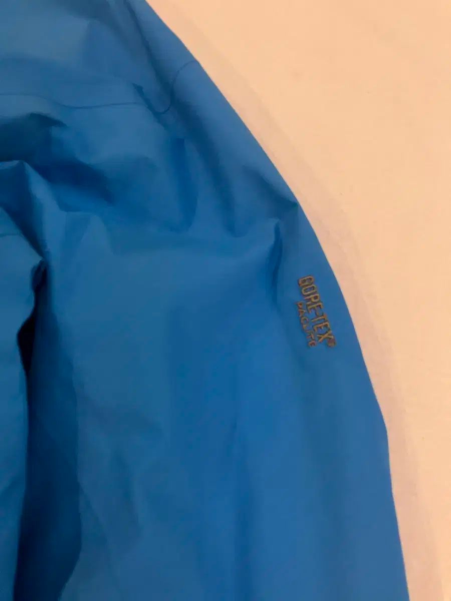 AR ゴアテックス