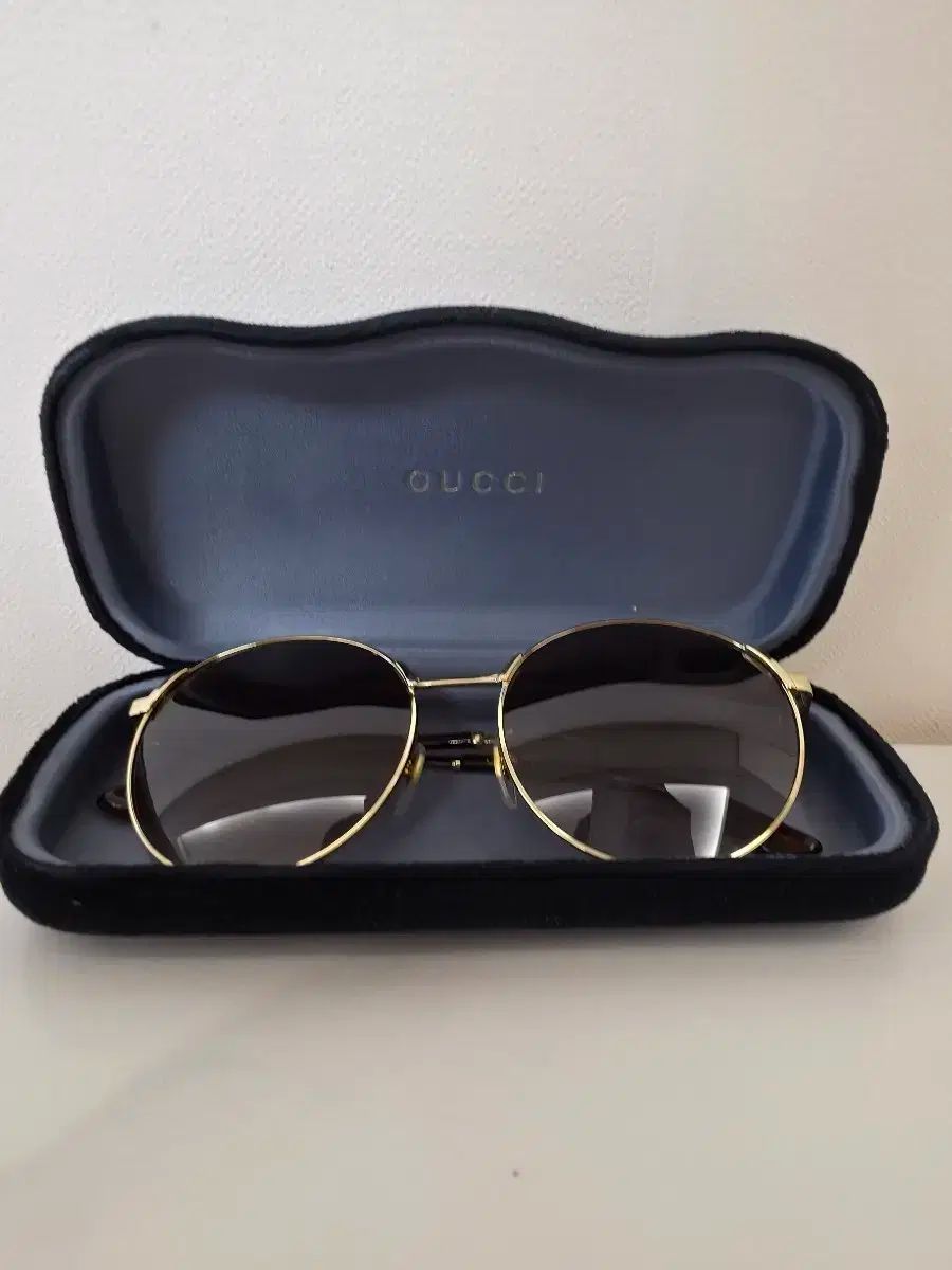 グッチ ラウンド メタル サングラス