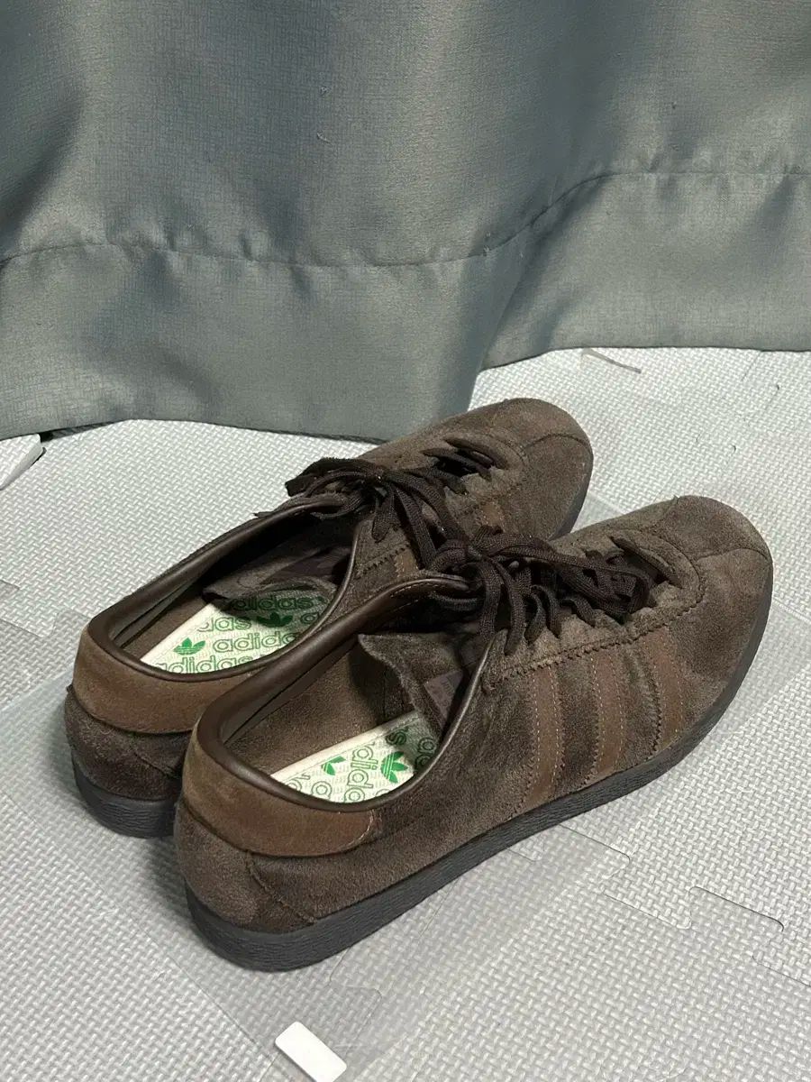 adidas アディダス トバコ スウェード ブラウン スニーカー