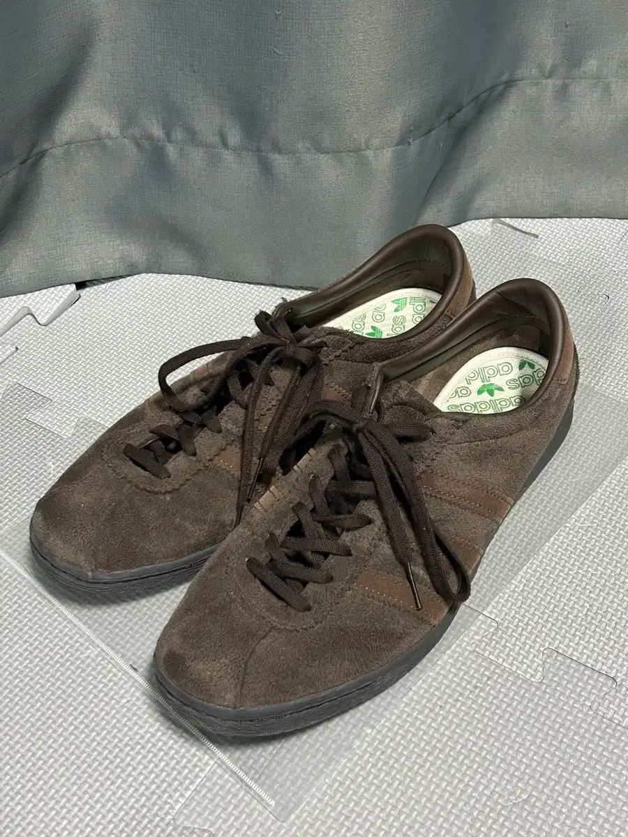 adidas アディダス トバコ スウェード ブラウン スニーカー