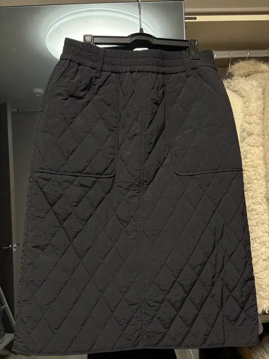 スタジオトムボーイ ブラック ダウン スカート