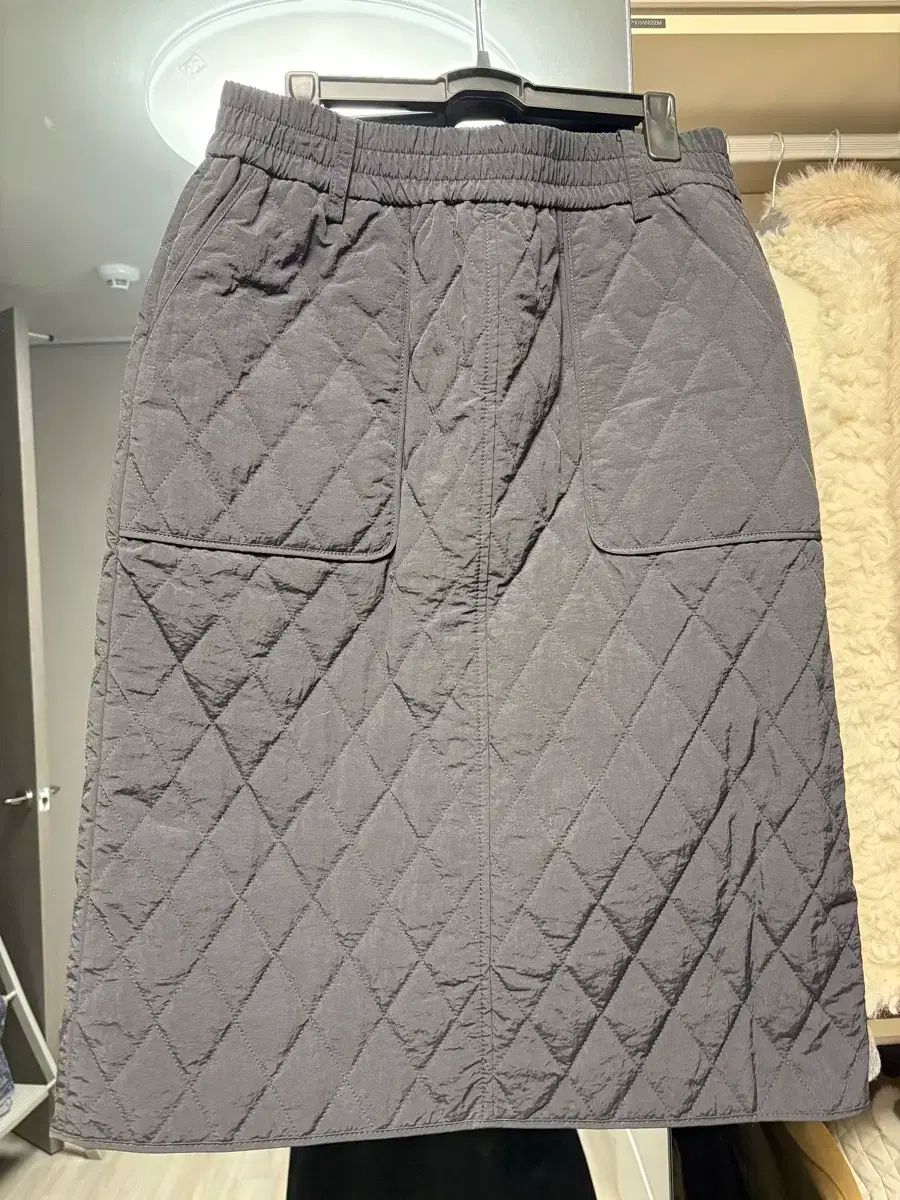 ブラック ダウン