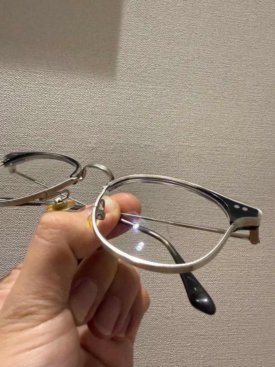 ジェントルモンスター