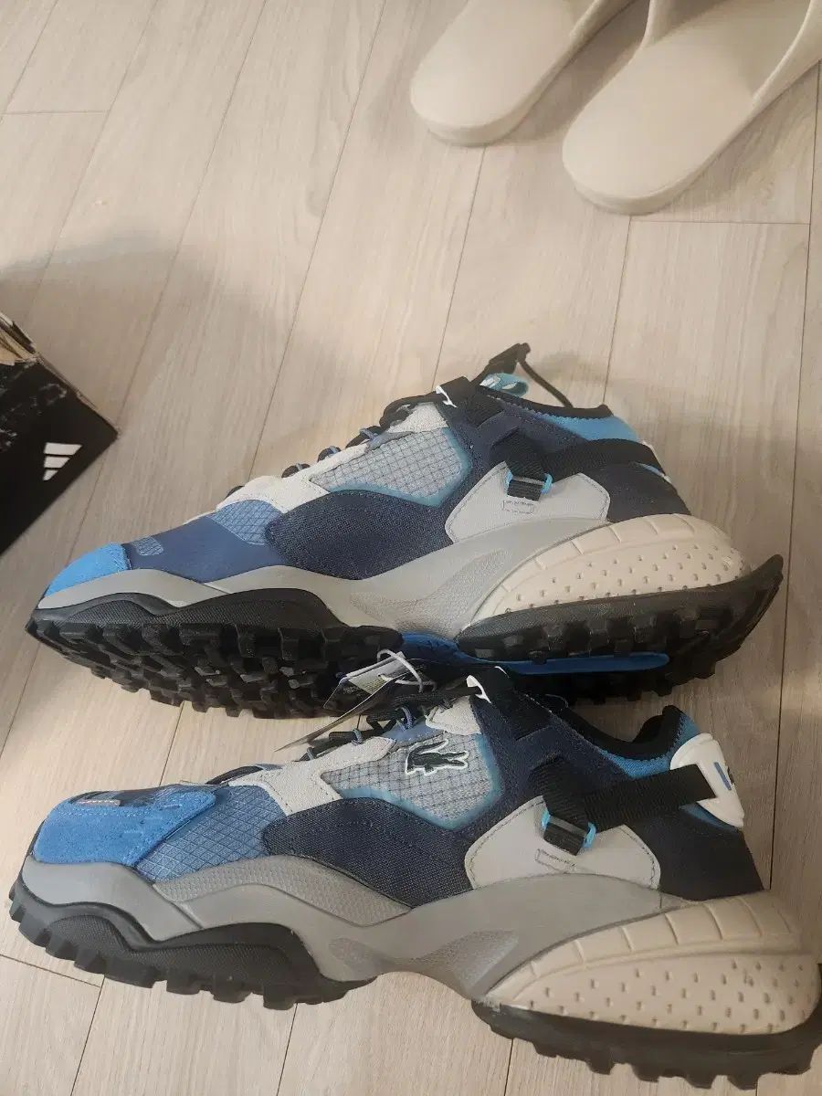 ラコステ トレッキングシューズ 登山靴 L-Guard Breaker スニーカー 280 新