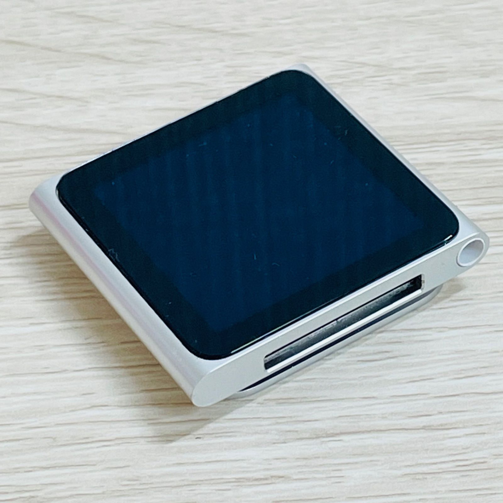 iPod nano 第6世代 8GB シルバー 未開封 iPod nano Apple 第6世代（8GB）シルバー：MC525LL : Centro - 通販