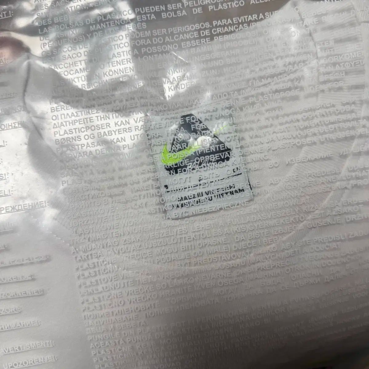  S パレス x ナイキ トライ スウッシュ Tシャツ 白 - 25 FW 半袖(Tシャツ) Tシャツ カットソー