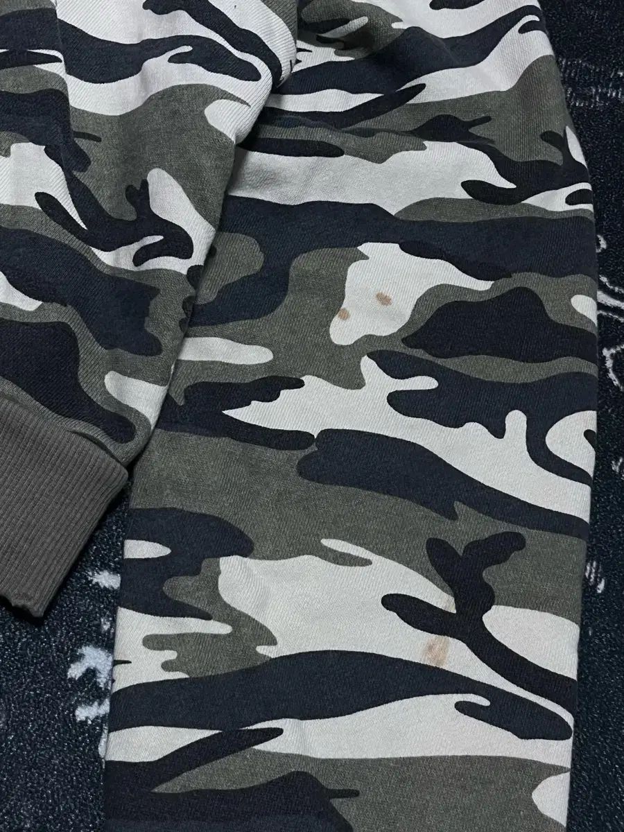  プリーズノーフォロー カモフラパータン フードジップアップ パーカー トップス