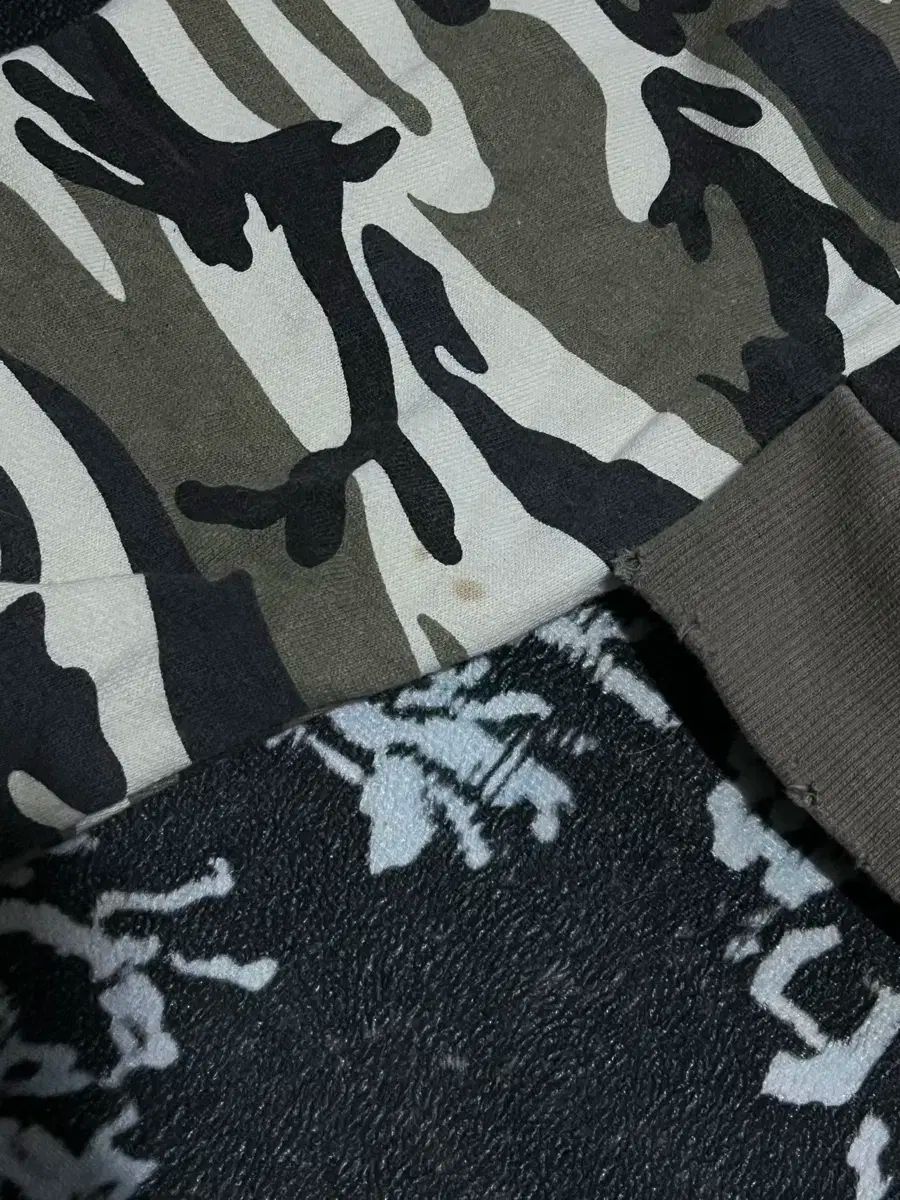 フードジップアップ