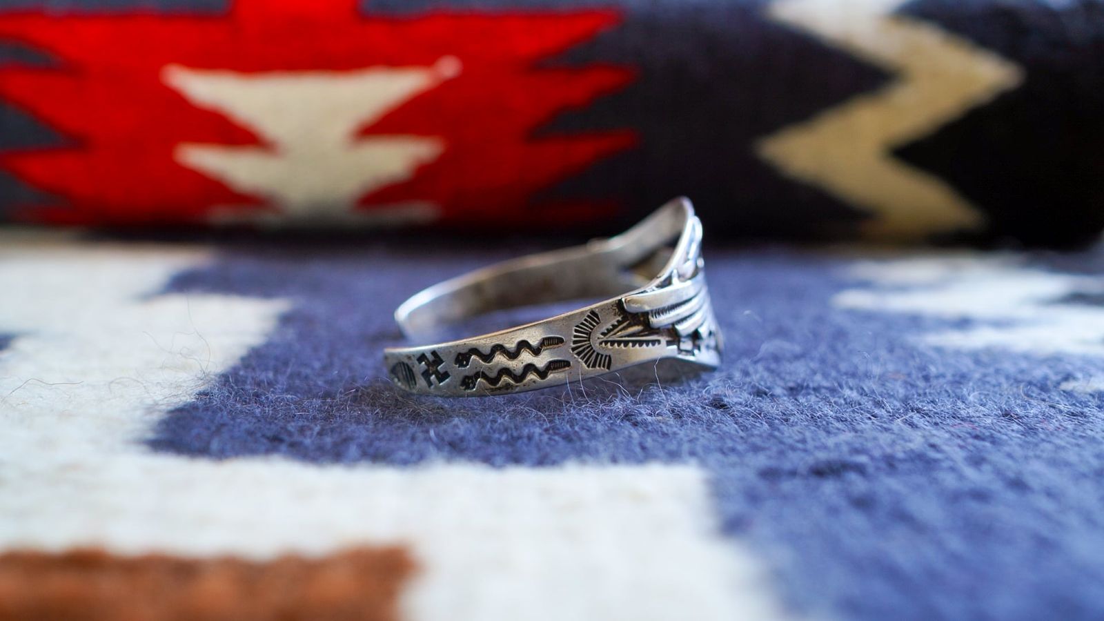 ビンテージ　40s　スワスティカ　ナバホ　サンダーバード　シルバー　バングル 1d3bfd30ee6dba45dfa67e6f09a046