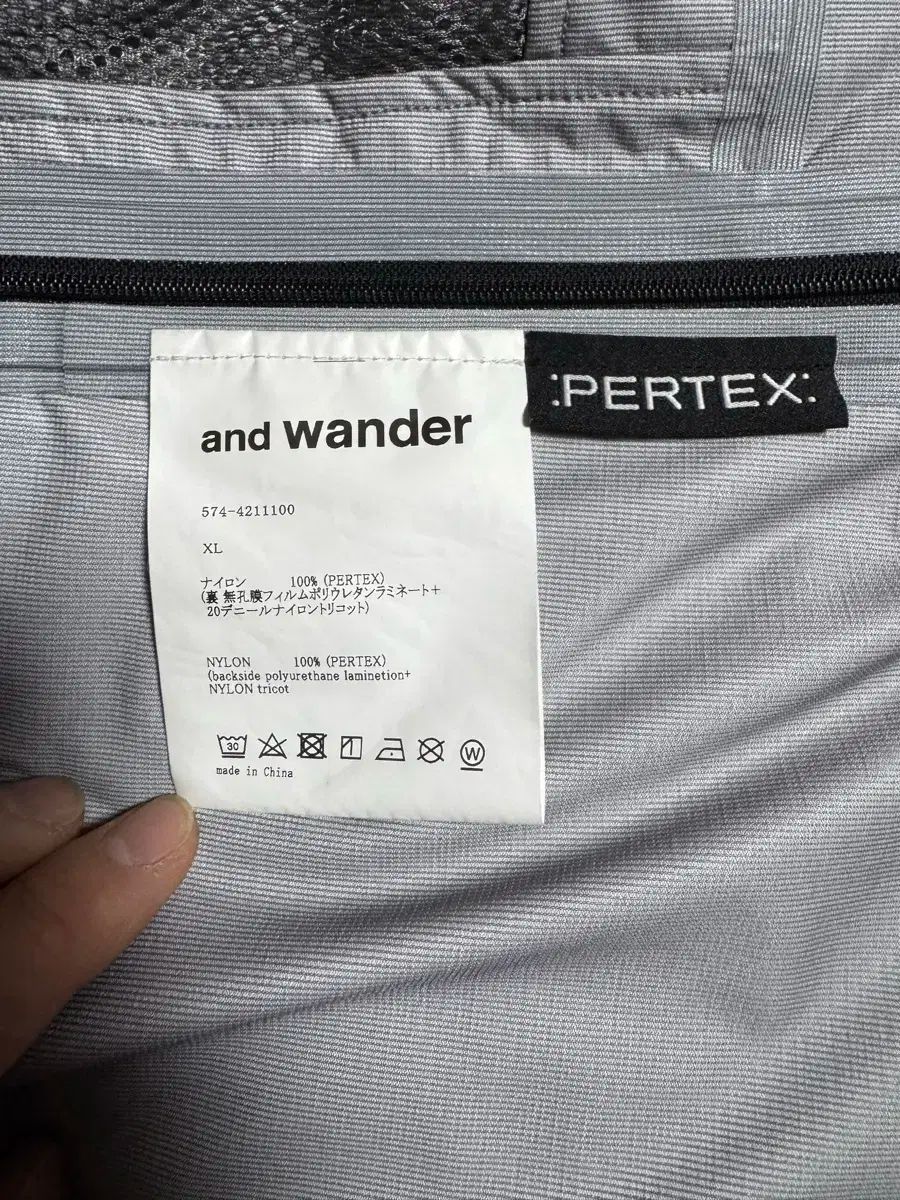 XL アンドワンダー パーテックス シールド レインジャケット ライトグレー OLIVEOS_COM_TR