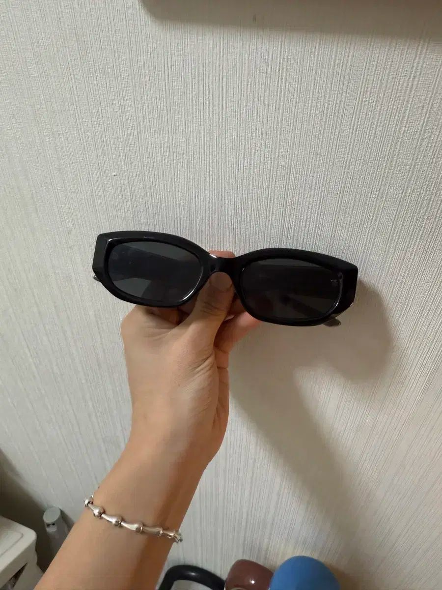 GENTLE MONSTER(ジェントルモンスター) ヴェノム ブラック 人気