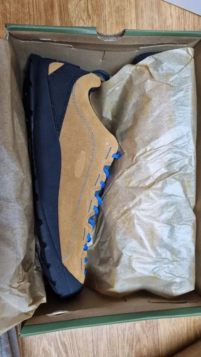 KEEN キーン ジャスパー キャメル ファー 285