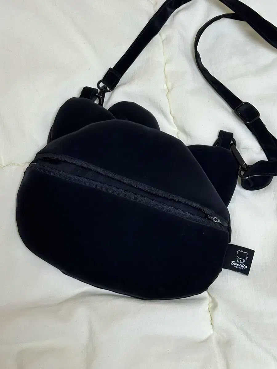 ジョセフアンドステイシー ハローキティ ミニ クロスバック