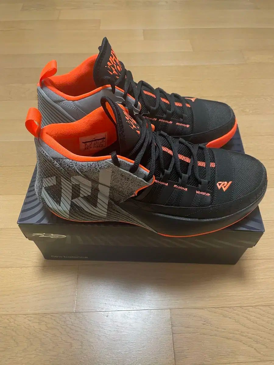 カオス バスケシューズ