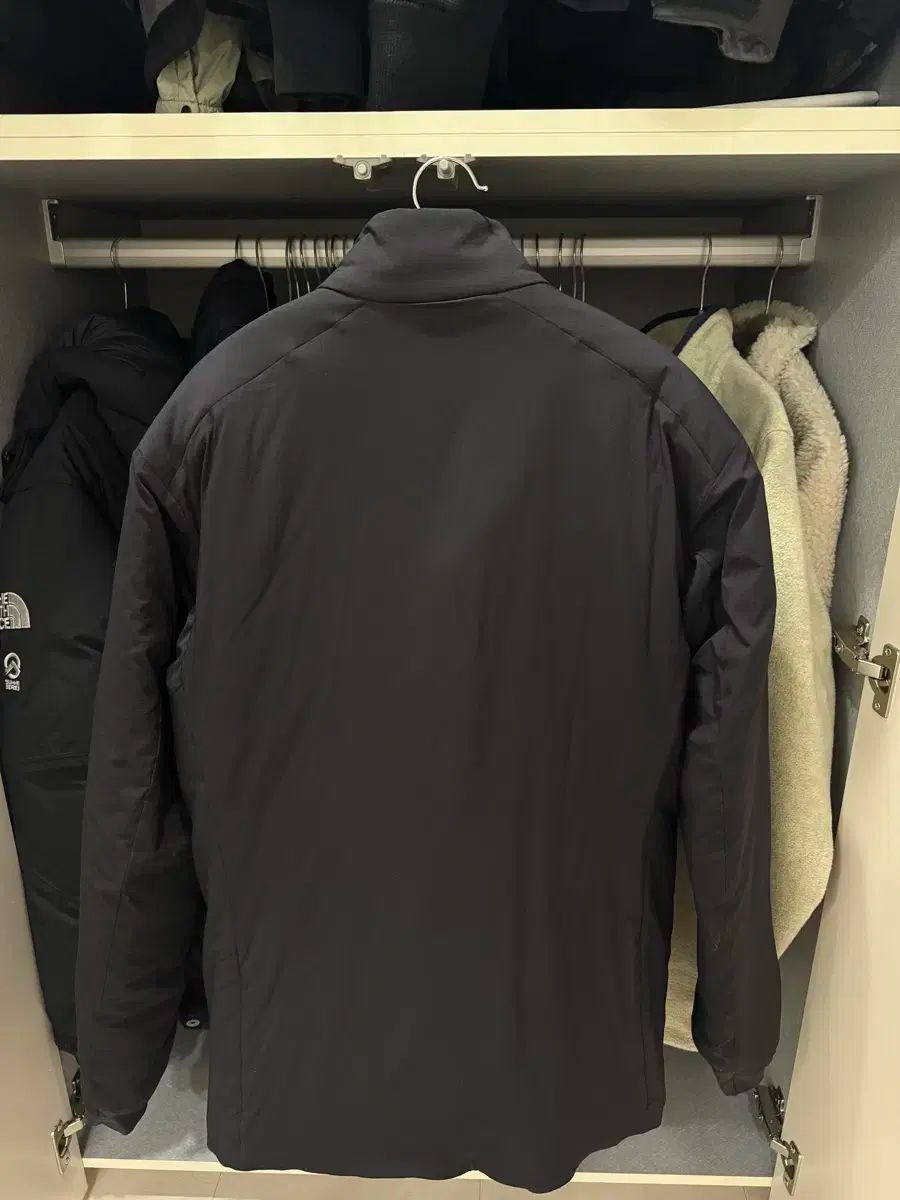 ARC TERYX アークテリクス Atom アトム AR ジャケット ブラック Mサイズ