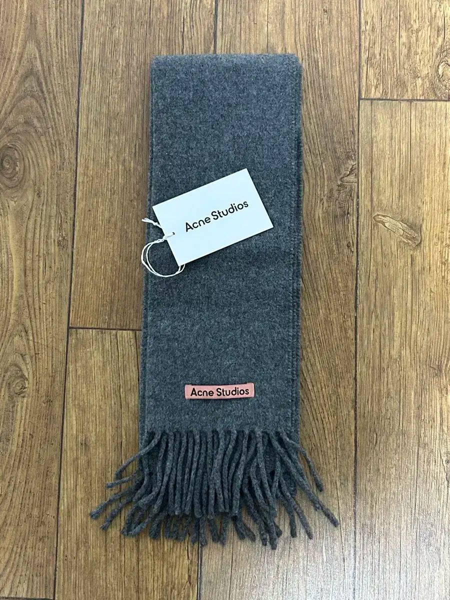 Acne Studios マフラー グレー Acne Studios チェック柄マフラー