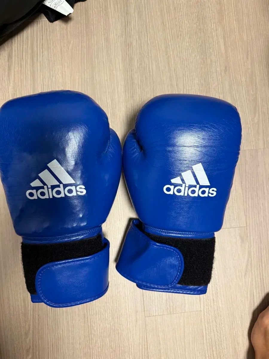 アディダス アイバ グローブ 10オンス