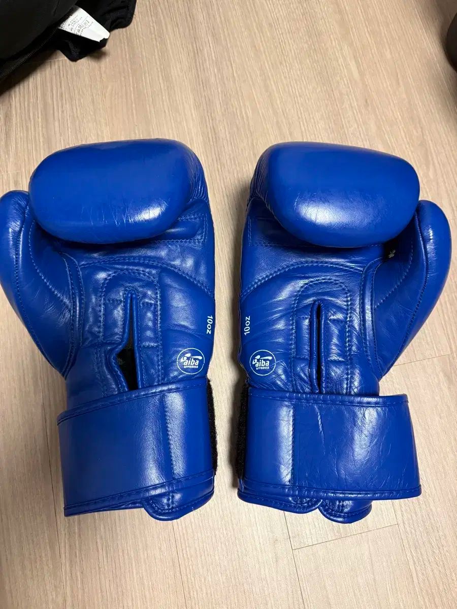 アディダス アイバ グローブ 10オンス