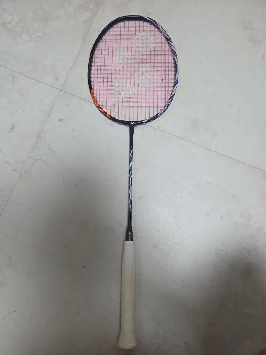 YONEX ヨネックス ASTROX アストロクス 100zz 4u