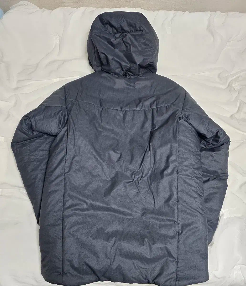 アークテリクス ヌク イ SV パーカ グラファイト