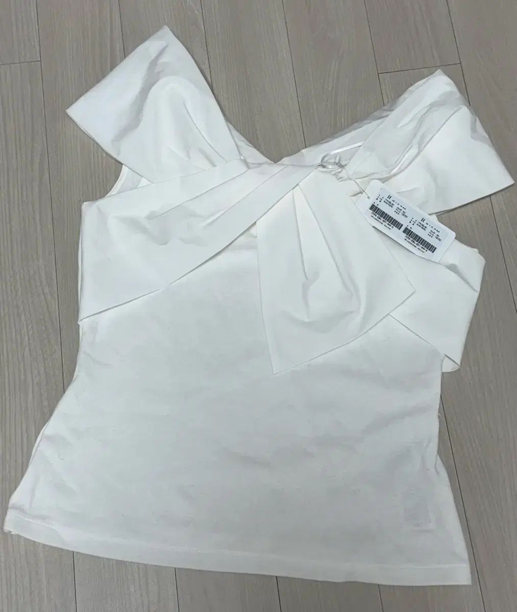 イッミシャ オフショルダー バイ ブラウス 白 55サイズ