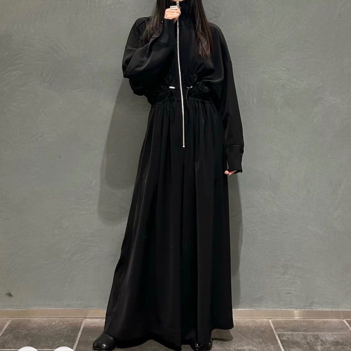 美品 現行 完売 UN3D. アンスリード WAVE SHIRRING JUMP SUIT - メルカリ