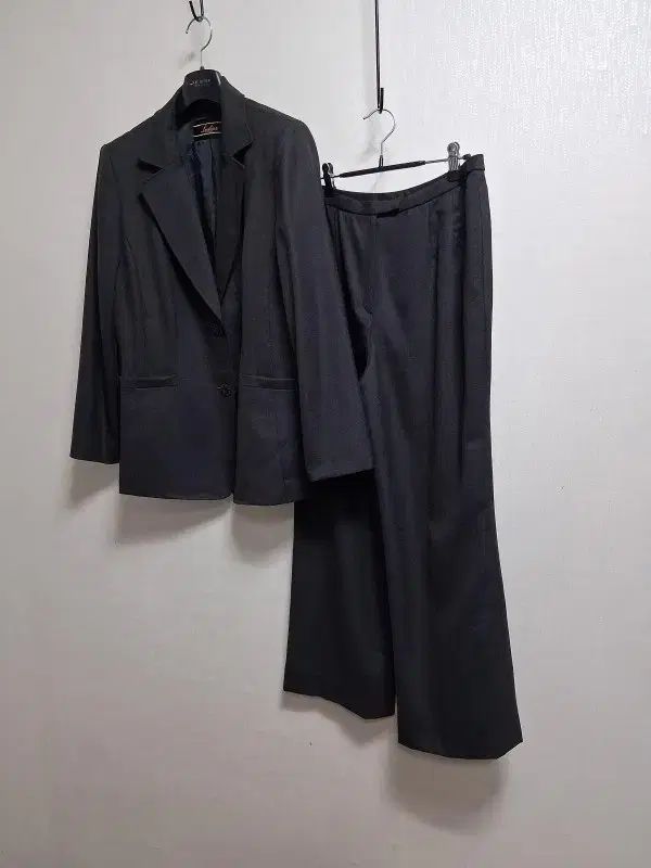 Leilian 秋冬 純ウール スーツ セットアップ 純ウールパンツスーツ セット 状態 7