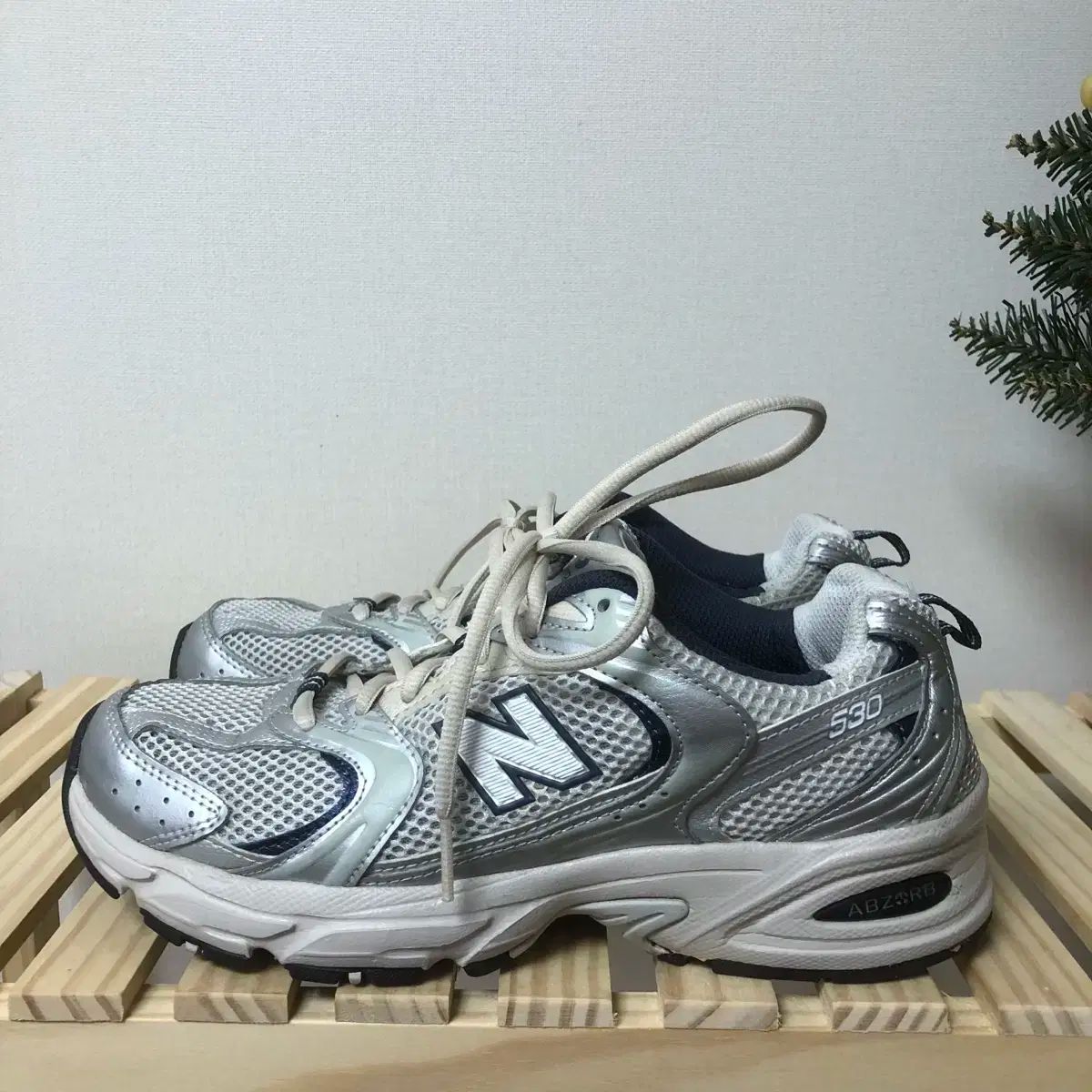 ニューバランス 530 MR530KA 240mm