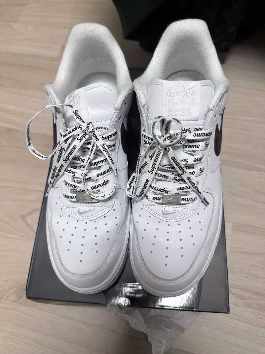 Kream シュプリーム NIKE エアフォース 270ミリ