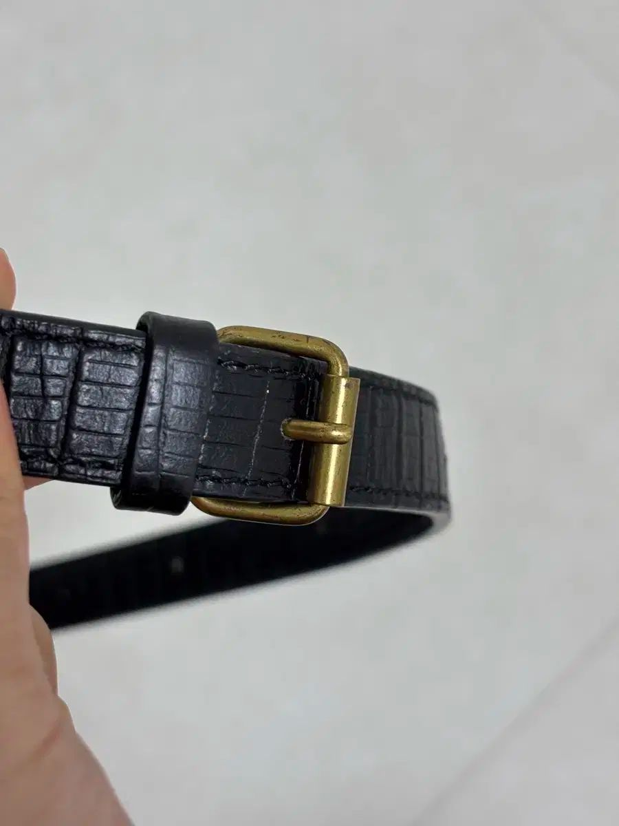 TOUT Y EST カビヨ ミニバッグ GINKGOPHARMACY_COM