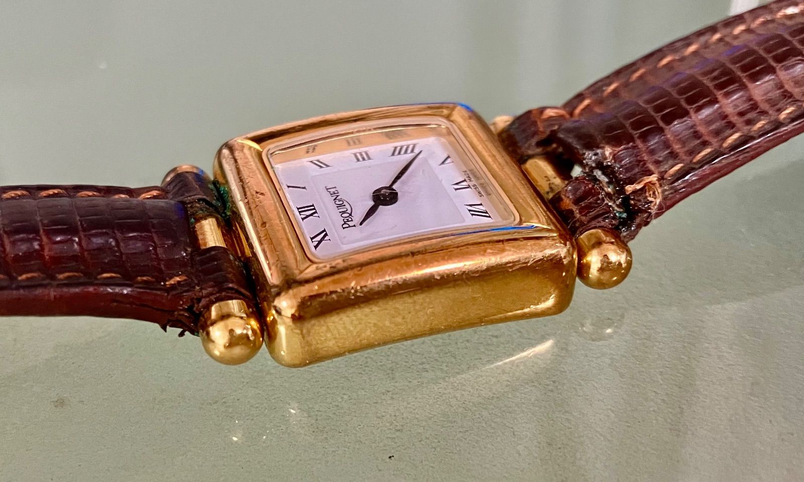  稼働品 Pequignet ペキネ QZ ホワイト文字盤 レディース腕時計 スイス製 ヴィンテージ 腕時計(クォーツ) 腕時計(アナログ)