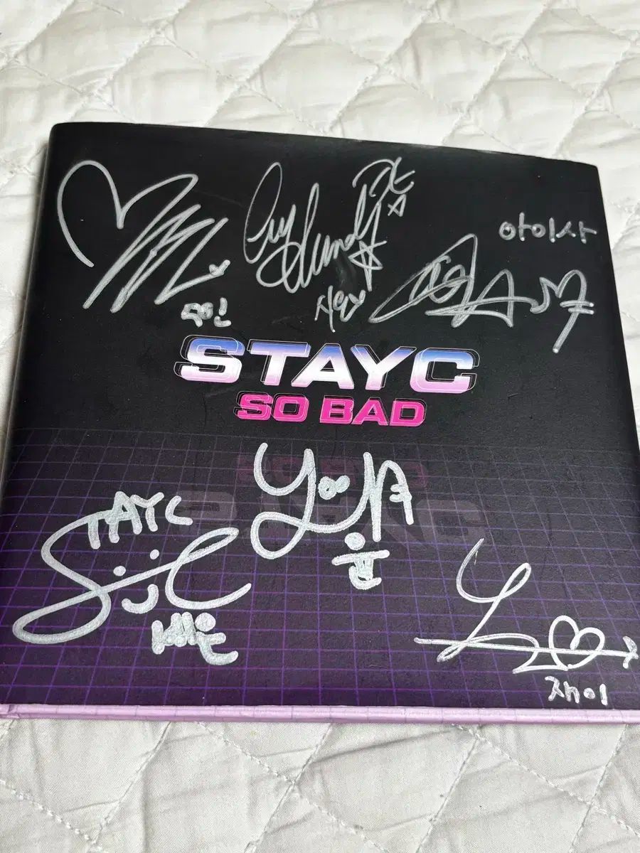 STAYC SO BAD サイン入り アルバム
