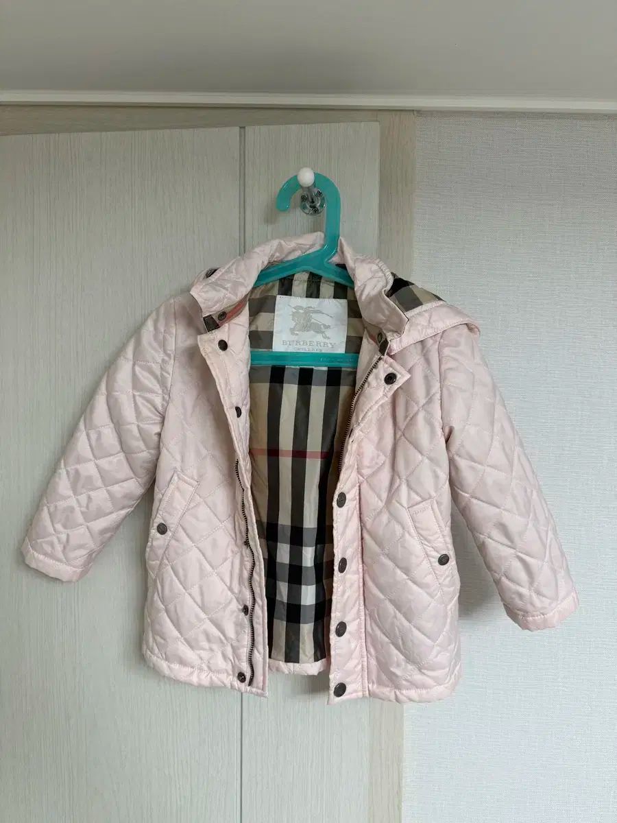 バーバリー チルドレン キルティング 3 y