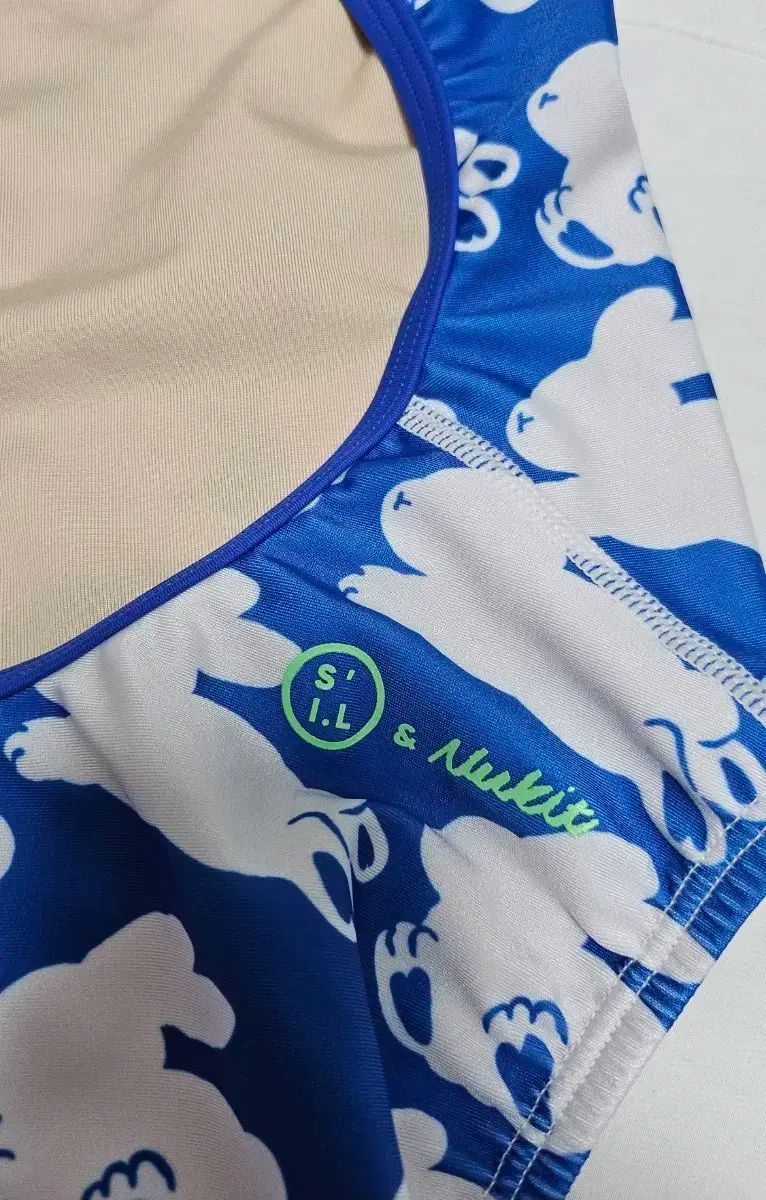  シンギング イン ザ レイン ブルー BUNNY Lサイズ その他 水着 ラッシュガード