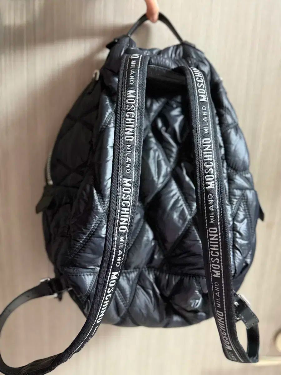 モスキーノ キルティング バックパック
