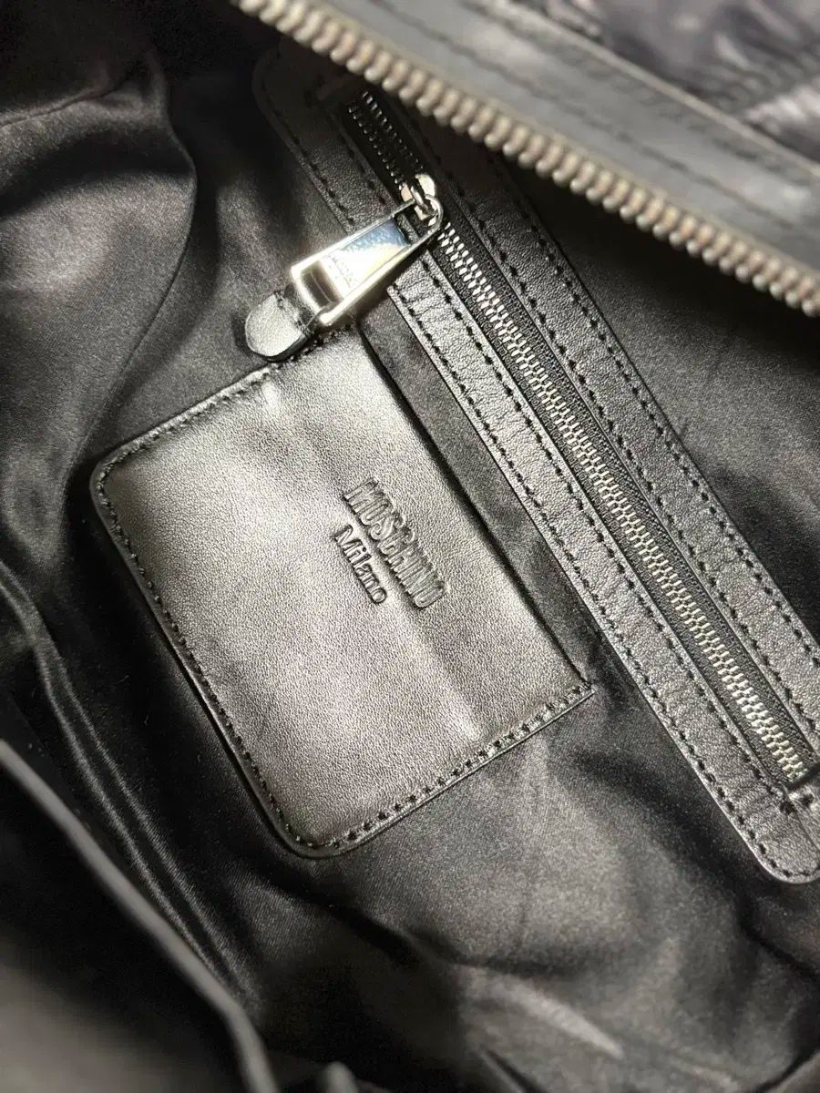 人気満点商品再入荷！ モスキーノ キルティング バックパック 根強い