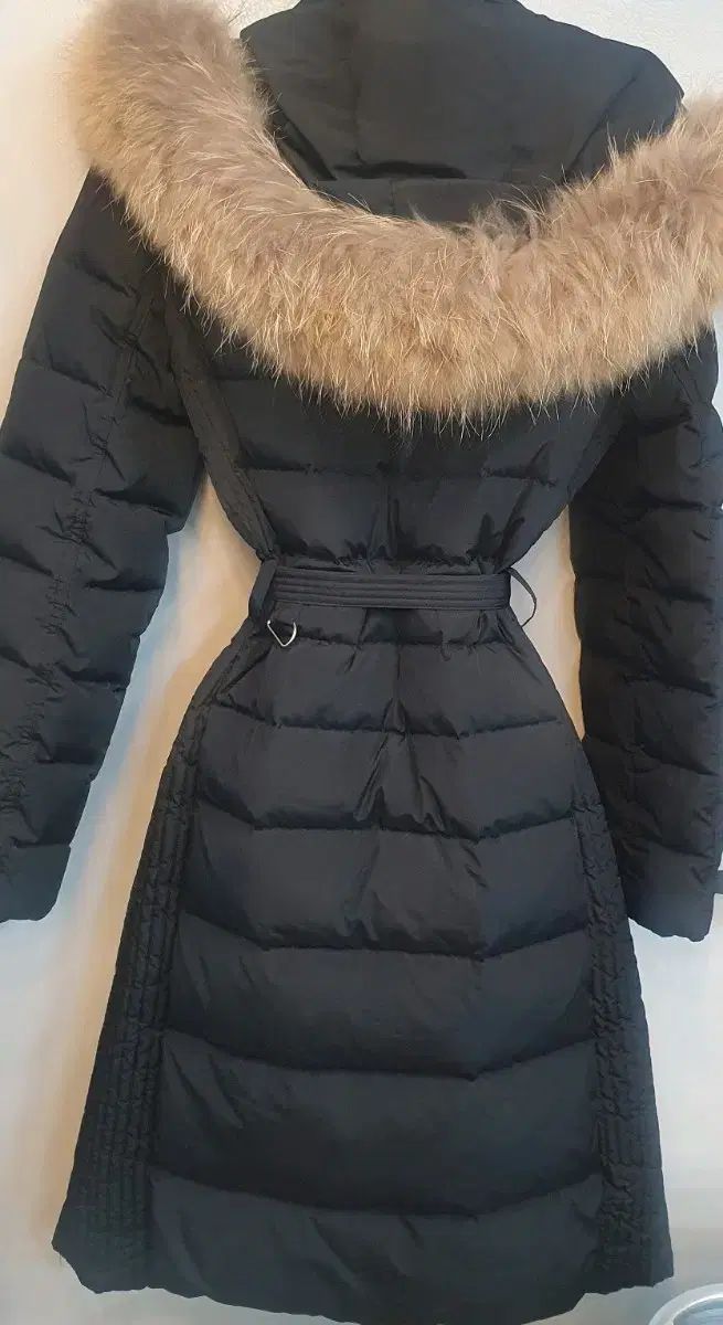 カミングステップ フード ファー ダウンジャケット ロング丈 ブラック です サイズ 82-91-160