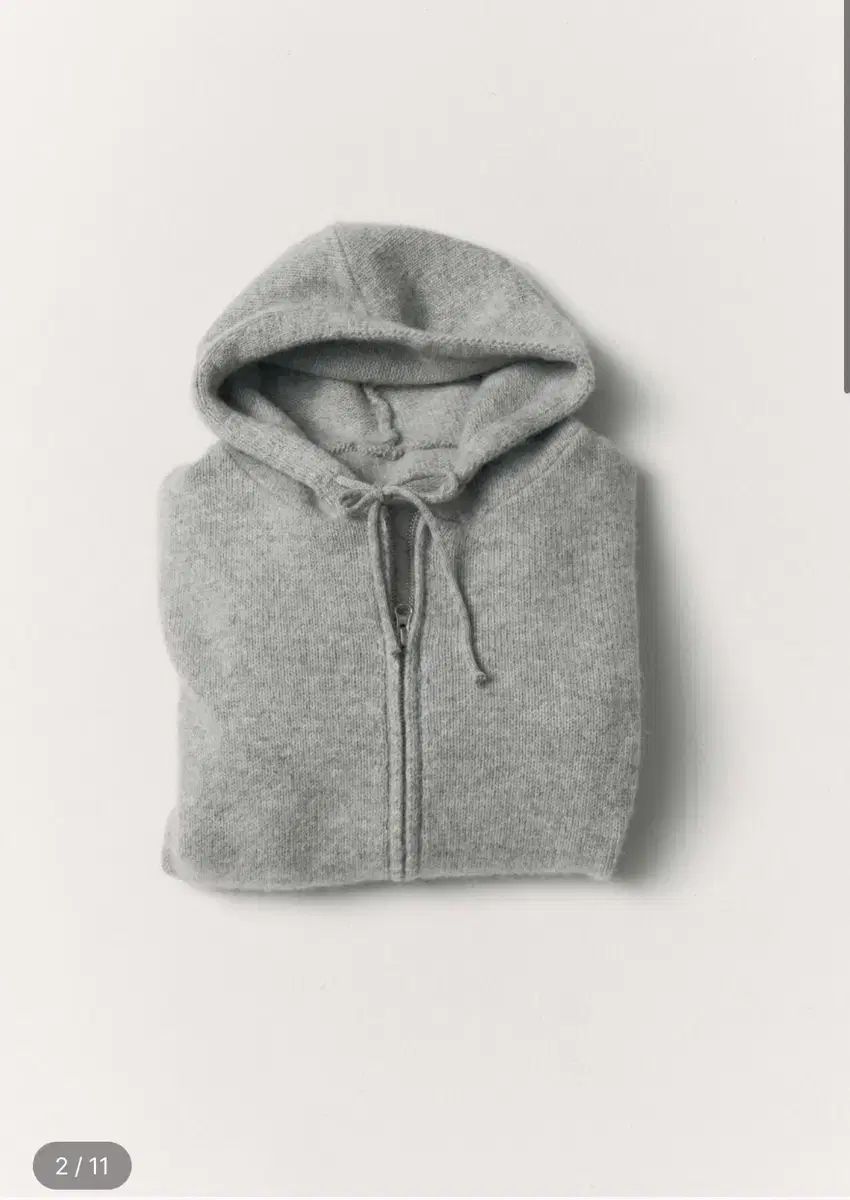 カタログ ニット フードジップアップ