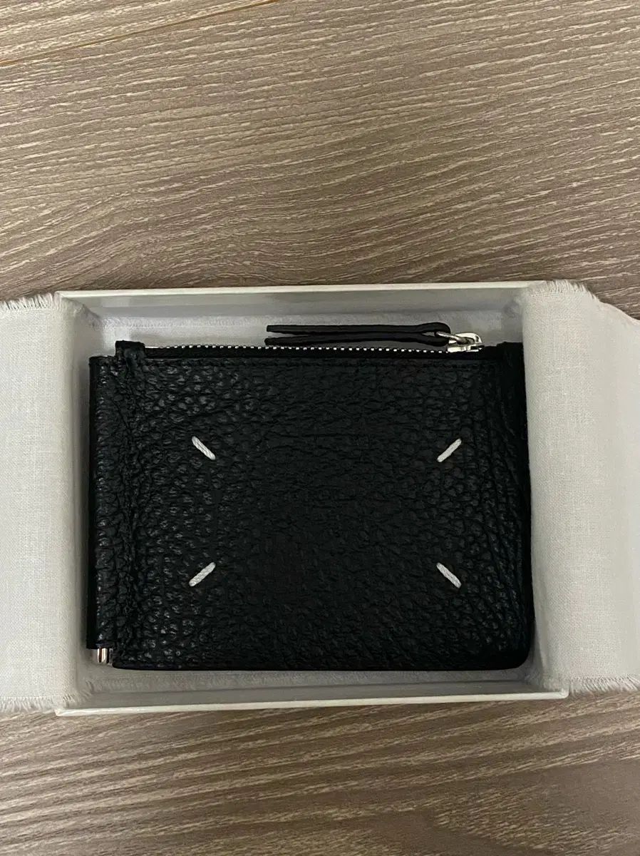 メゾンマルジェラ フォースティッチ マネークリップ カードウォレット ブラック