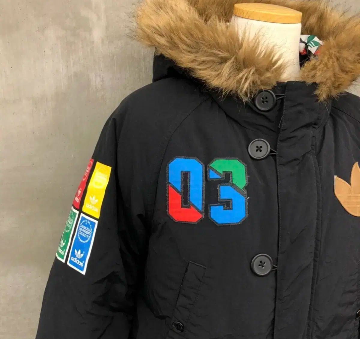 アディダス アヒルダウンジャケット 85