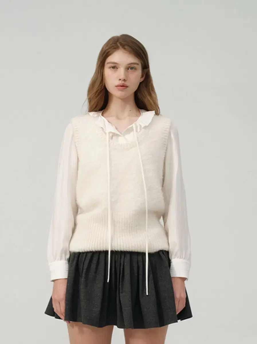 時 み The Barnnet アルパカ Uネック ニット ベスト アイボリー