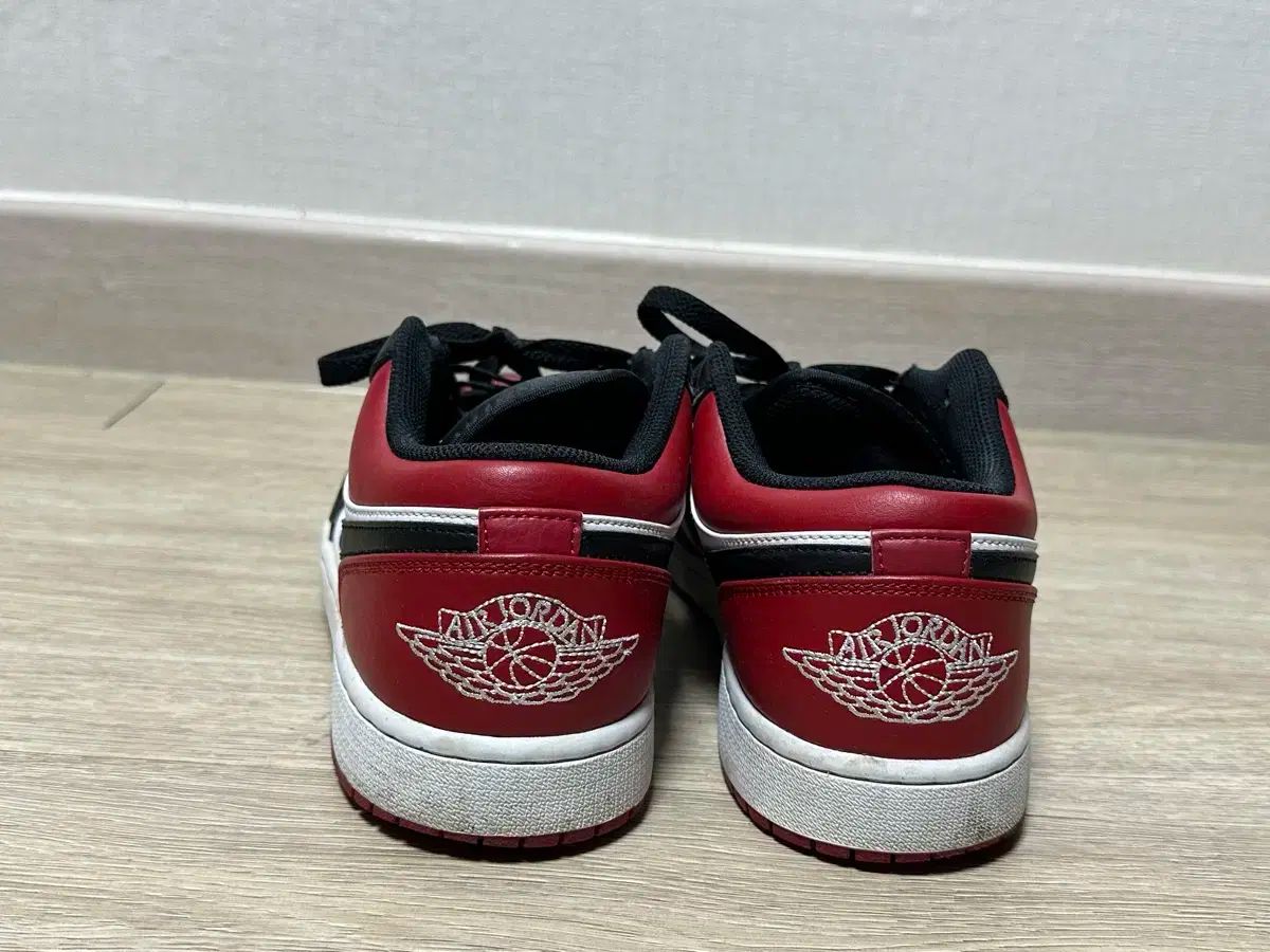  エアジョーダン1 ロー ブレッド トゥ 285 シューズ(男性用) バスケットボール