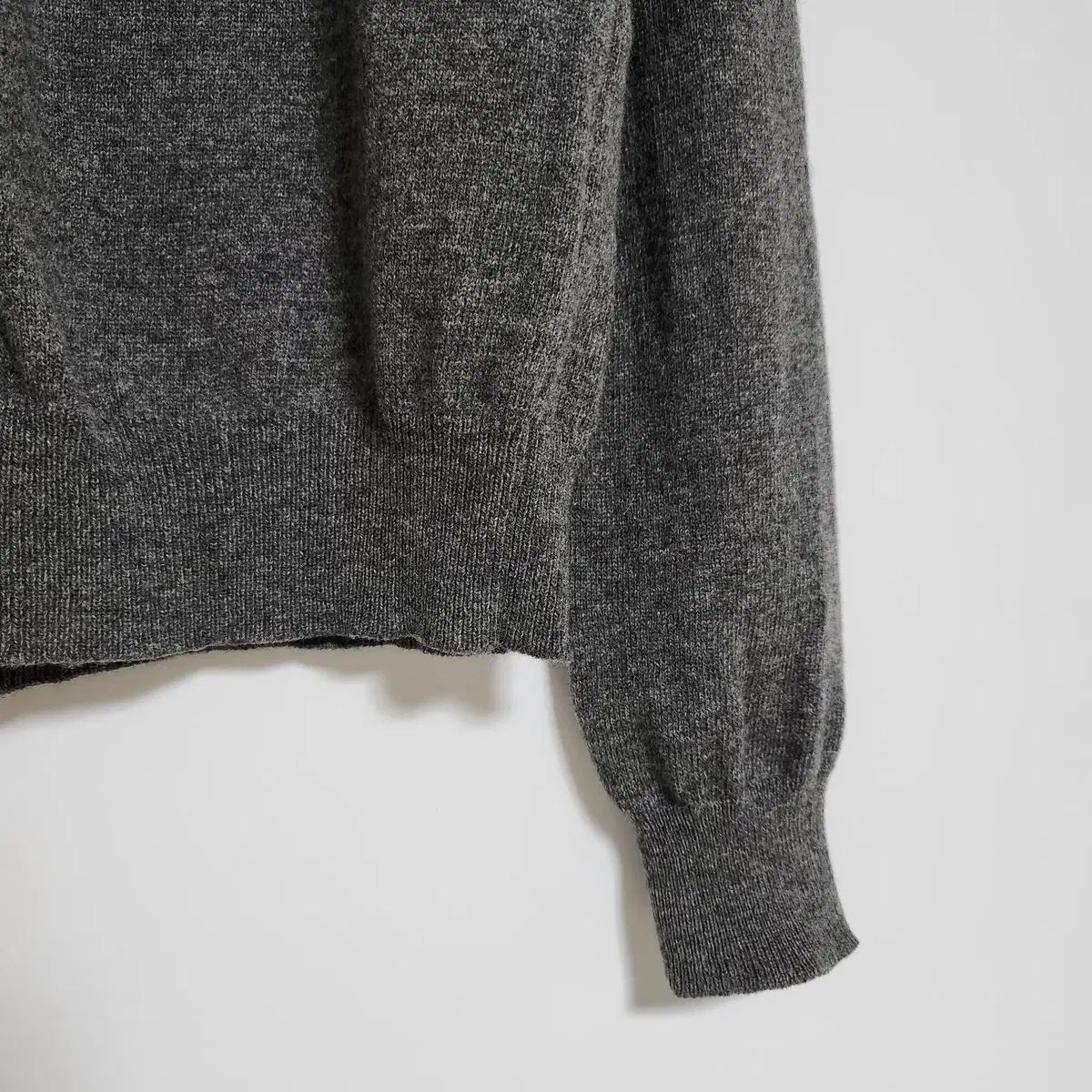  L コム デ ギャルソン チャコール GOLDワッペン レディース カーディガン AZ-N 049 長袖 カーディガン ボレロ アンサンブル