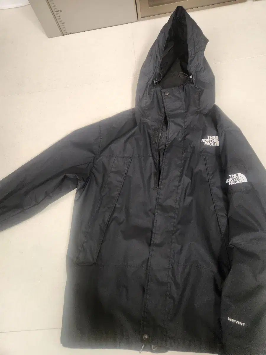 THE NORTH FACE ザノースフェイス DRYVENT ウィンドブレーカー L
