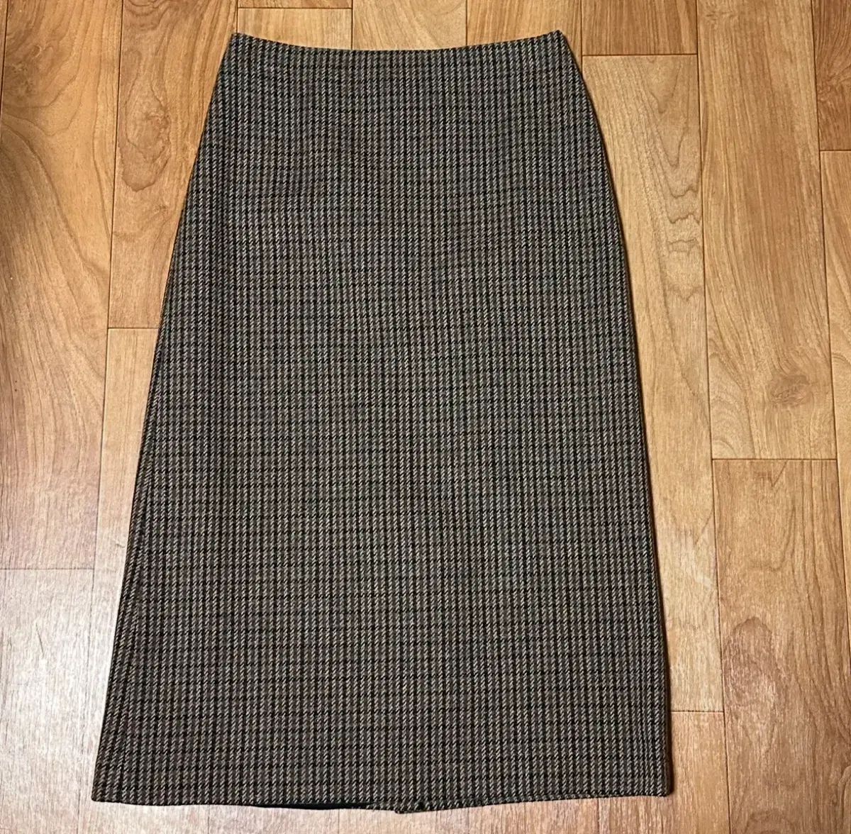 ユニバーサルな Urbanic30 アーバニック30 berlin ベルリン スカート - S 気軽に注文ください！