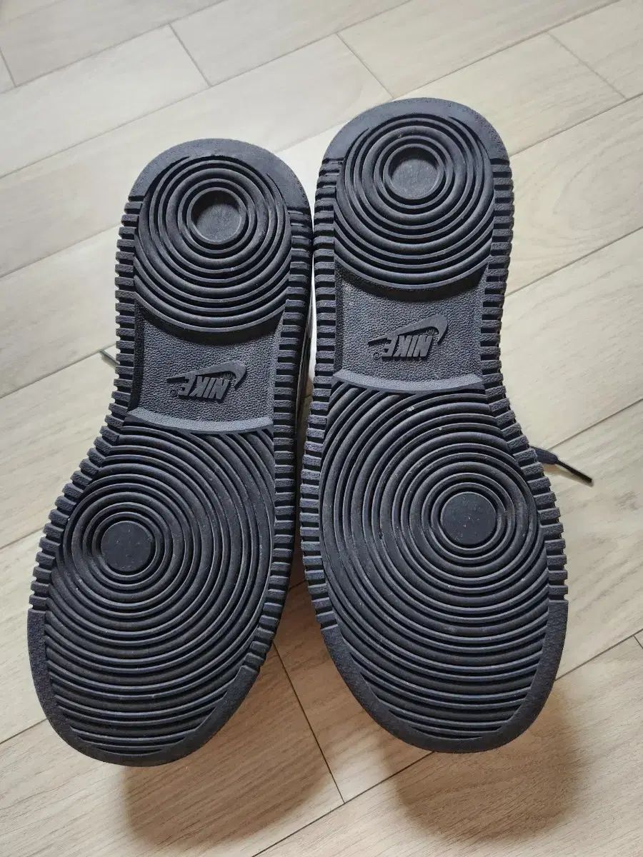  ナイキ ウィメンズ バンダル 2 K 235 フラットシューズ バレエシューズ パンプス